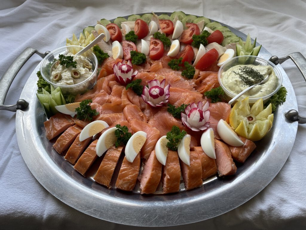 party-baier-catering-lachsplatte-ratingen